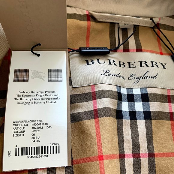 BURBERRY Postcard Print Tropical Gabardine Harrington Jacket - Picture 5 of 15